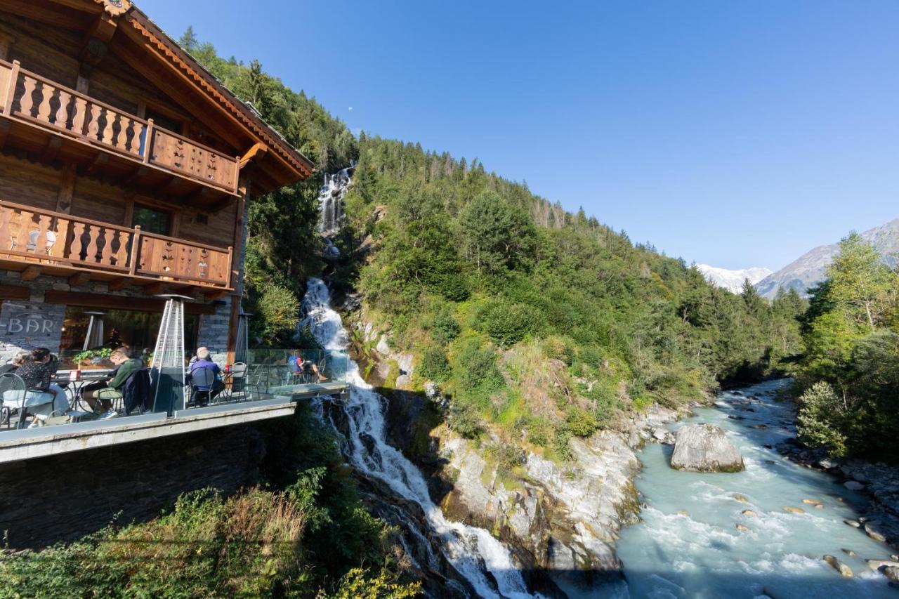 La Cascata Chambres D'Hotes La Salle Luaran gambar