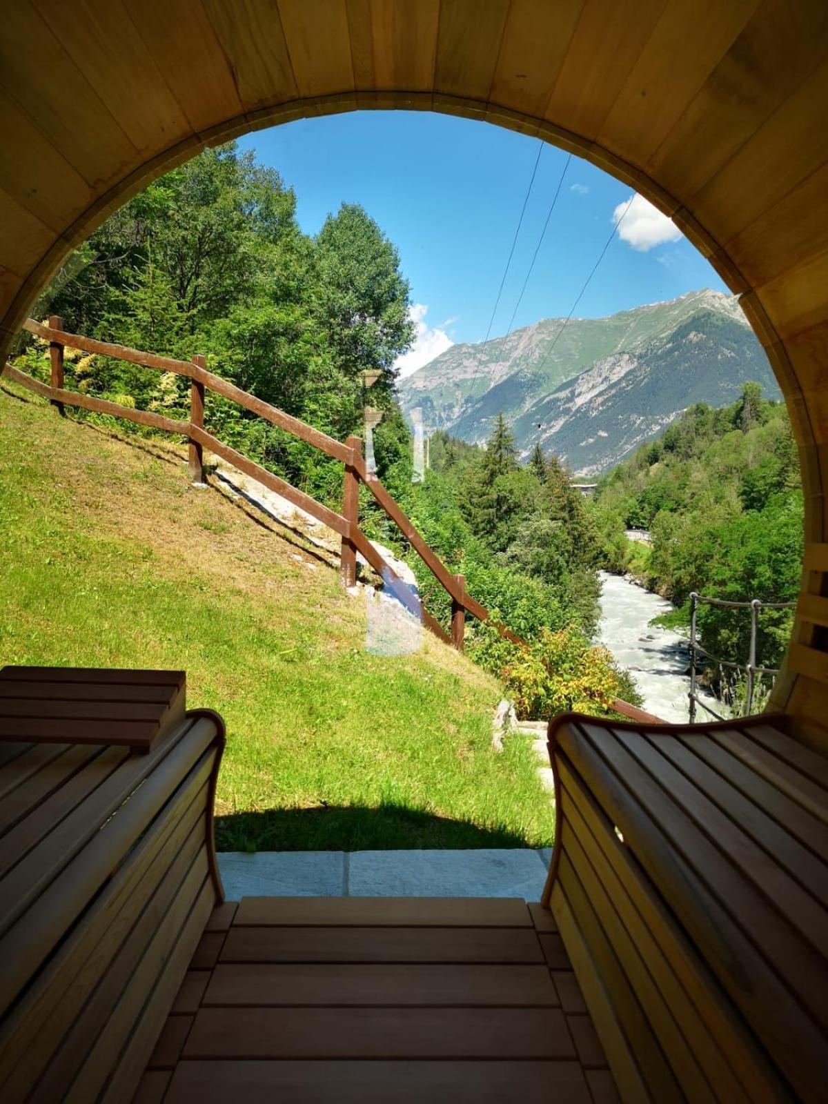 La Cascata Chambres D'Hotes La Salle Luaran gambar